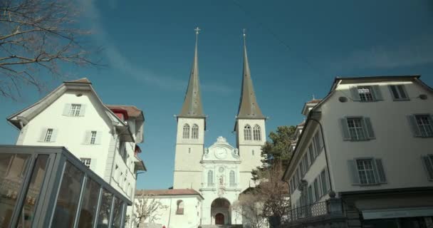 Giorno Esterno Della Cattedrale Hofkirche — Video Stock