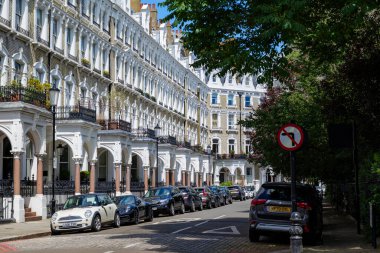 Londra - 06 28 2022: Redcliffe Meydanı ve Redcliffe Meydanı Bahçeleri