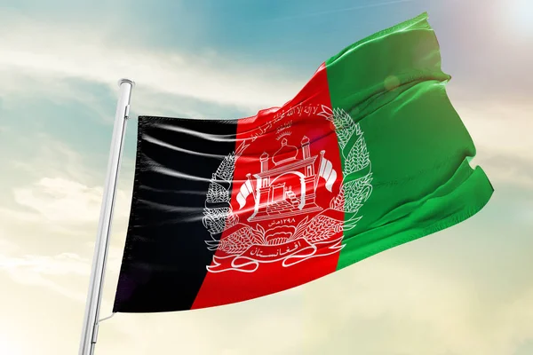 Flaga Afganistanu Macha Pięknymi Chmurami — Zdjęcie stockowe
