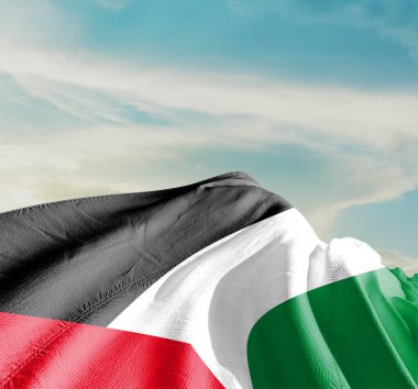 Filistin ulusal bayrağı güzel bulutlarda dalgalanıyor.