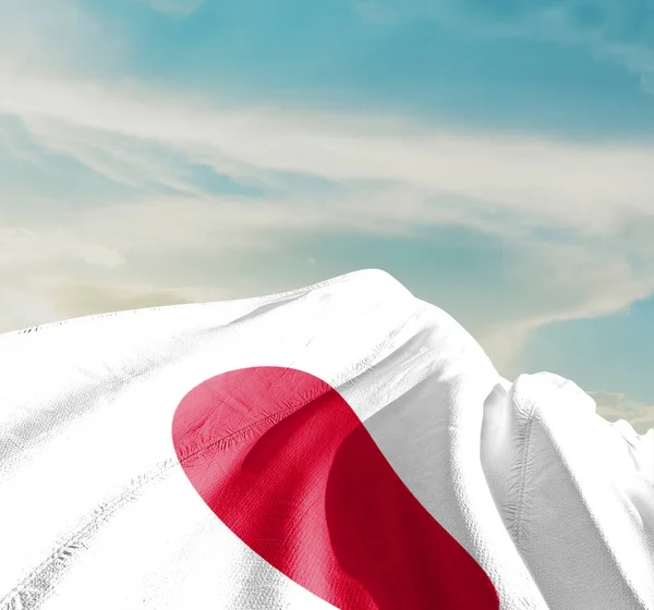 Bandera Nacional Japón Ondeando Hermosas Nubes — Foto de Stock