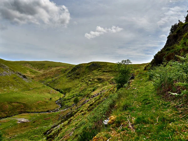 Beaten Track Welsh Valley Remote Track Hillside Leading Disused Mine — Stock Photo, Image