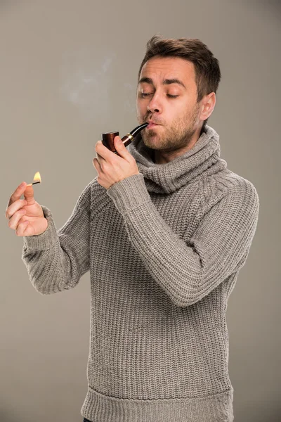 adam bir boru ışıklar