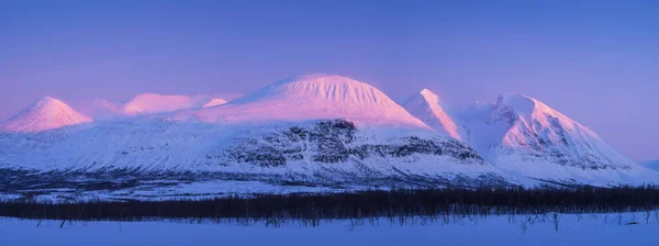 Det Berömda Berget Ahkka Som Ibland Kallas Lapplands Drottning Vinterdagens — Stockfoto