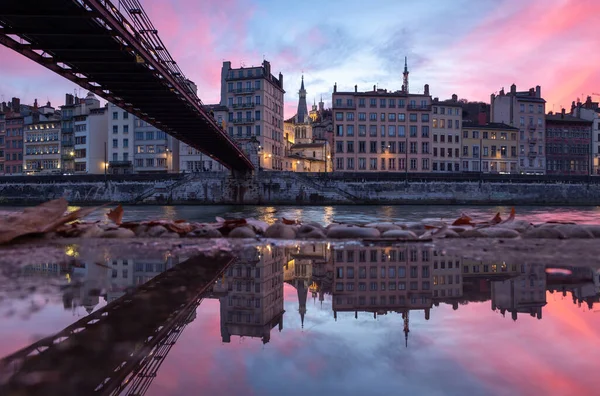 Lyon Γαλλια Νοεμβρίου 2018 Passerelle Saint Vincent Αντανακλάται Μια Λακκούβα — Φωτογραφία Αρχείου