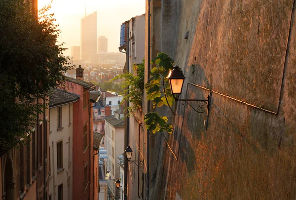 Salida Del Sol Sobre Lyon Vista Desde Estrecho Callejón Vieux — Foto de Stock