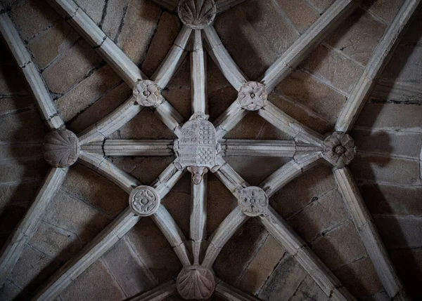 Geometrischer Stern Die Decke Einer Kirche — Stockfoto