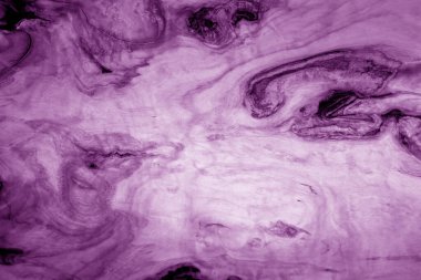 Mor tonda bulanık efektli ahşap tahta dokusu. Tasarım için soyut arkaplan ve doku.