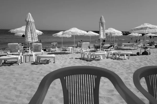 Vue Sur Plage Depuis Table Bar Noir Blanc Fond Naturel — Photo