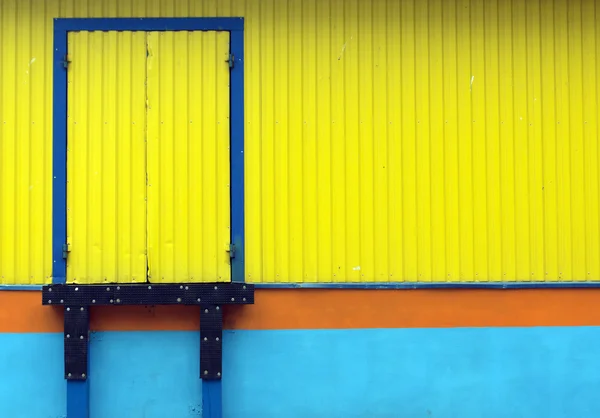 Porta de carregamento — Fotografia de Stock