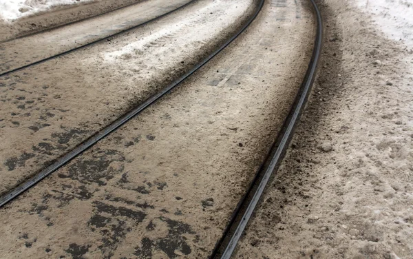 Tramvajová kolejnice ve sněhu. — Stock fotografie