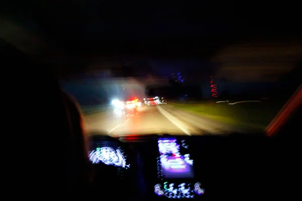 Νυχτερινή Οδήγηση Αυτοκινητόδρομο Αϊόβα — Φωτογραφία Αρχείου