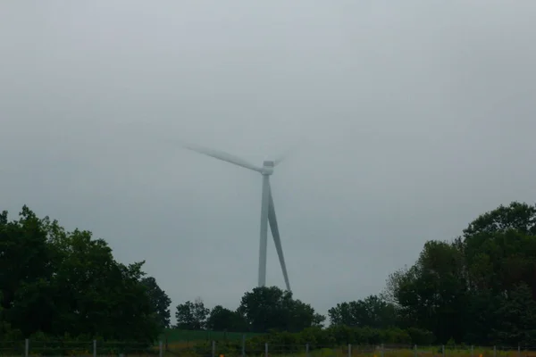 Molinos Viento Gigantes Durante Día Nublado Iowa — Foto de Stock