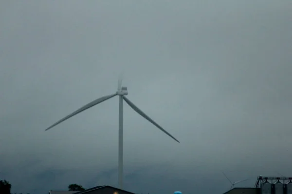 Giant Windmills Cloudy Day Iowa — Stock Photo, Image