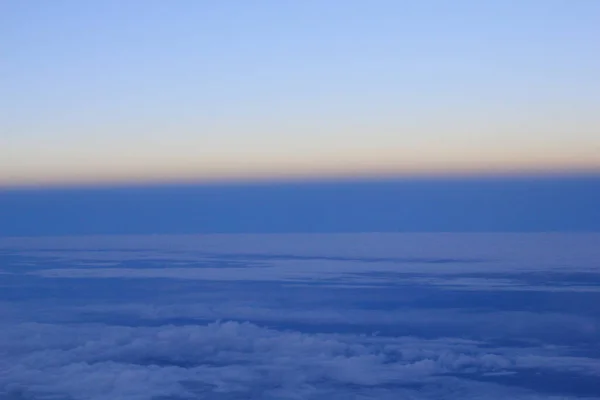 Ранкові Хмари Літака — стокове фото