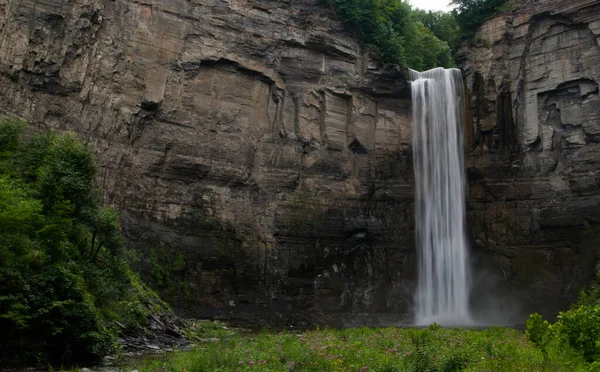 纽约Taughannock Falls州立公园 — 图库照片