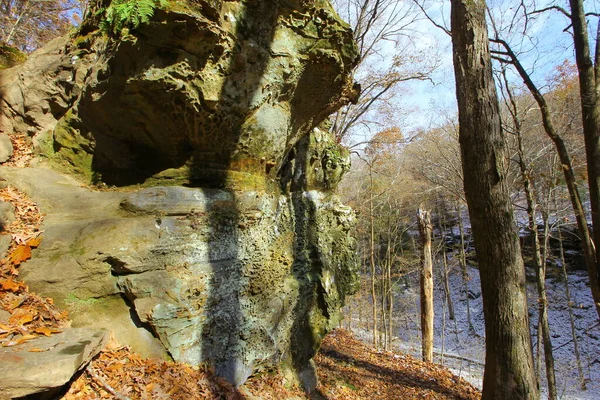 Hemlock Cliffs Hösten Efter Lätt Snö Indiana — Stockfoto