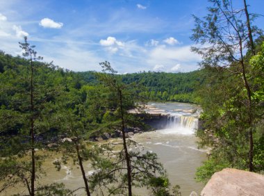 Cumberland Falls Eyalet Parkı, Kentucky