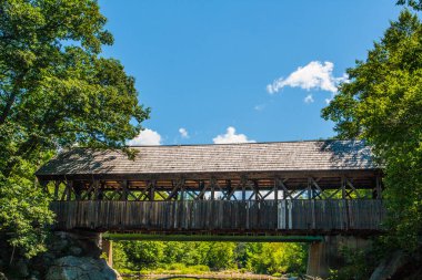 Pazar Nehri Kapalı Köprü, Maine