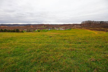 Kızıl Tepe, Dover, Ohio