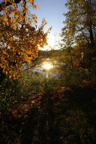 秋天位于俄亥俄州威斯特维尔的Alum Creek Park North — 图库照片