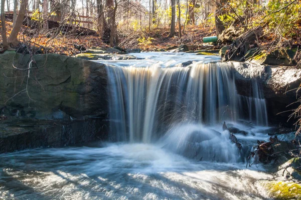 俄亥俄州Olmstead Falls的All Saints Falls — 图库照片