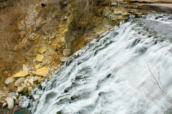 Mill Creek Falls Cleveland Ohio — Stockfoto