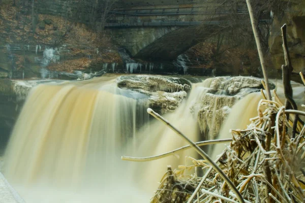 West Falls Van Zwarte Rivier Winter Elyria Ohio — Stockfoto