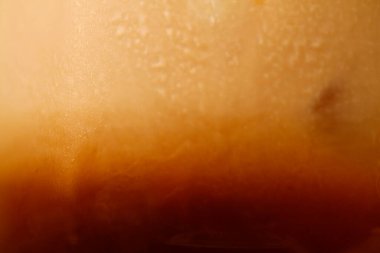 Kremalı bir kahve likörü.