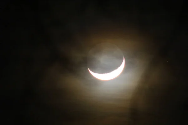 Crescent Moon Vroege Avond — Stockfoto