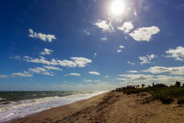 Plajda güneşli bir gün, Fort Pierce, Florida