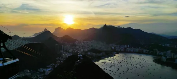 Rio de Janeiro Skyline Şeker Somunu, Rio de Janeiro, Brezilya