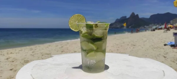 Brezilyalı Caipirinha Ipanema Sahili, Rio de Janeiro, Brezilya