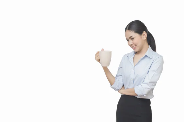 Zakenvrouw drinken koffie geïsoleerd op een witte achtergrond, asi — Stockfoto