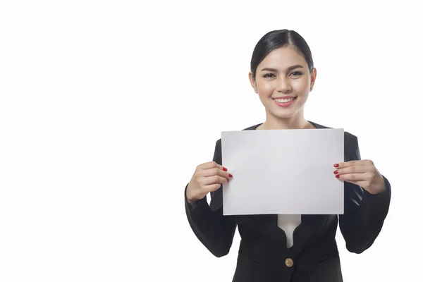 Geschäftsfrau zeigen etwas Isoliertes auf weißem Hintergrund, Asien — Stockfoto