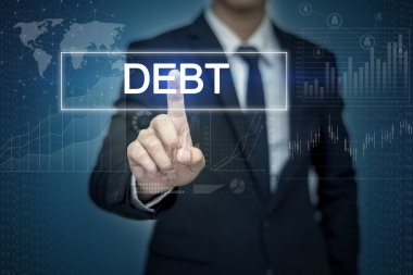 Sanal ekran butonuna borç dokunmadan işadamı el