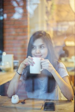 Kahve içme çekici kadın Asya Üniversitesi Öğrenci 