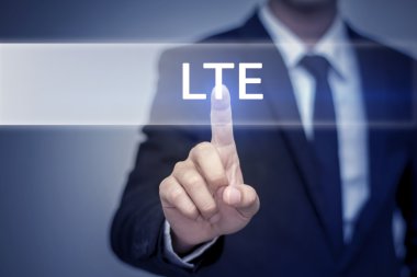 Sanal ekran butonuna LTE dokunmadan işadamı el