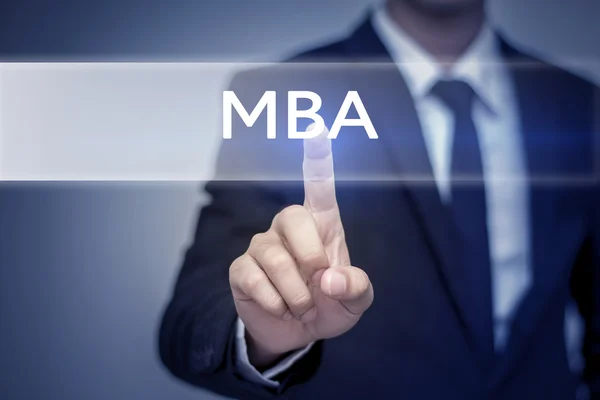 Empresário mão tocando botão MBA na tela virtual — Fotografia de Stock