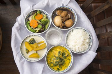 Düğün töreninde Tayland gıda