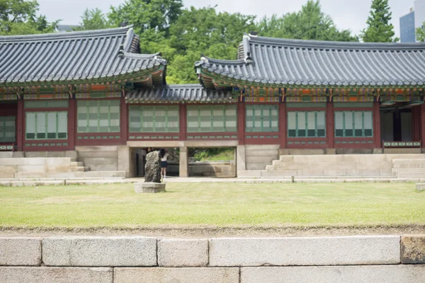 SEOUL, Corée du Sud - 24 MAI : Palais Deoksugung. Mai 24, 2016 à S — Photo