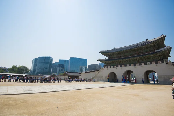SEOUL, Corée du Sud - 22 MAI : Palais Gyeongbokgung. 22 MAI 2016 i — Photo
