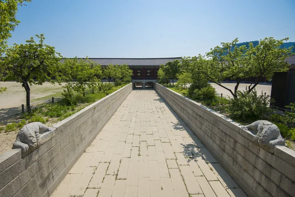 SEOUL, Coreia do Sul - 22 de maio: Gyeongbokgung Palace. Maio 22, 2016 i — Fotografia de Stock