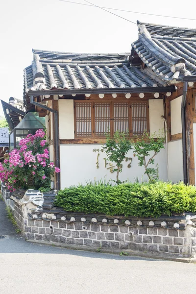 Seoul, Zuid-Korea - 22 mei: Hahoe Folk village in Zuid-Korea. M — Stockfoto