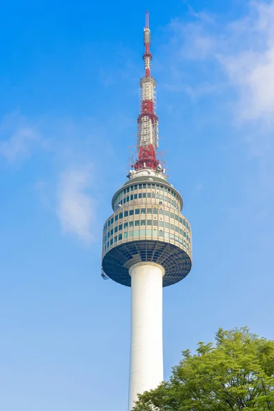 SEOUL, Corea del Sur - 24 de mayo: N Torre de Seúl. 24 MAY 2016 en Seúl , — Foto de Stock