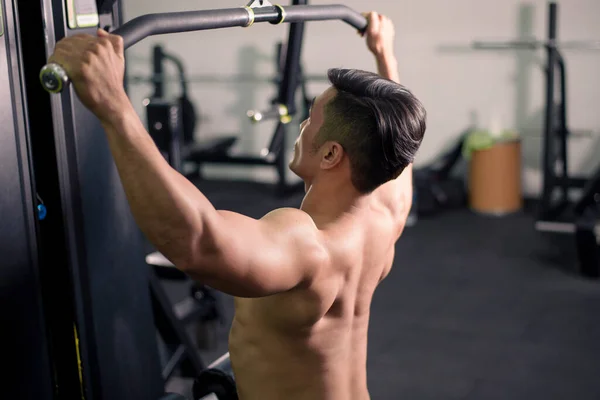 Bodybuilder Man Big Muscular Back Gym — Stock Photo, Image