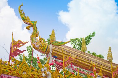 Phanomphrai, Roi-Et, Tay-Haziran 4: roket roket dekorasyon arabaya
