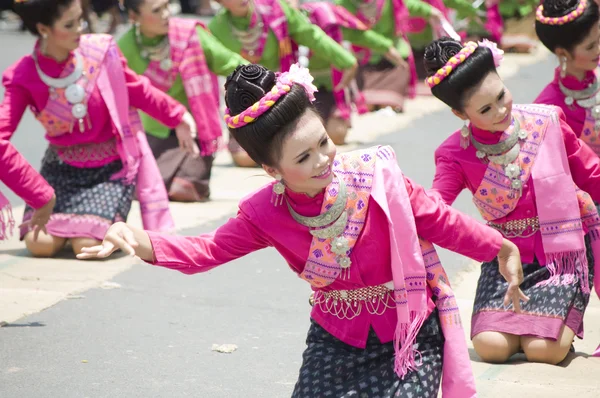 Phanomphrai, ROI-ET, THAI-June 4: Unidentified dancers perform at — стоковое фото