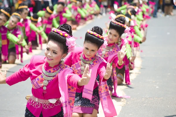 Phanomphrai, ROI-ET, THAI-June 4: Unidentified dancers perform at — стоковое фото