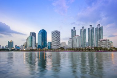 şehir merkezinde gece Bangkok şehir 